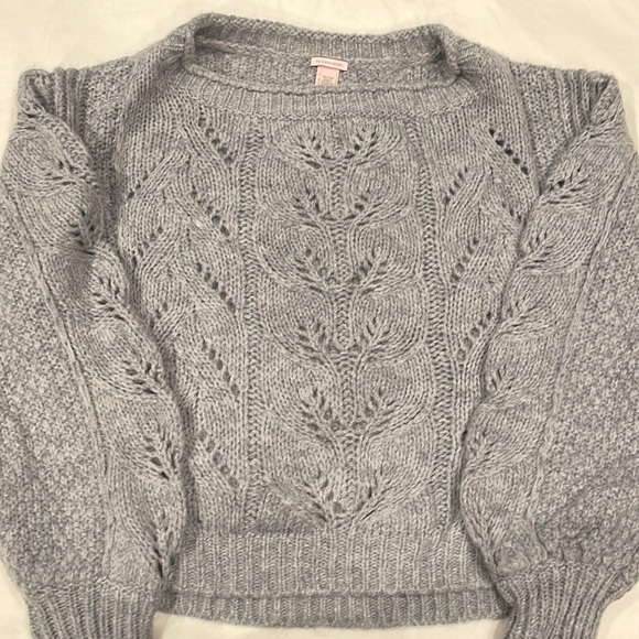 Victoria’s Secret women’s sweater, size extra small - Picture 1 of 5